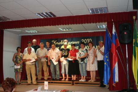 Škocjan poje in igra ter podelitev priznanj krvodajalecm